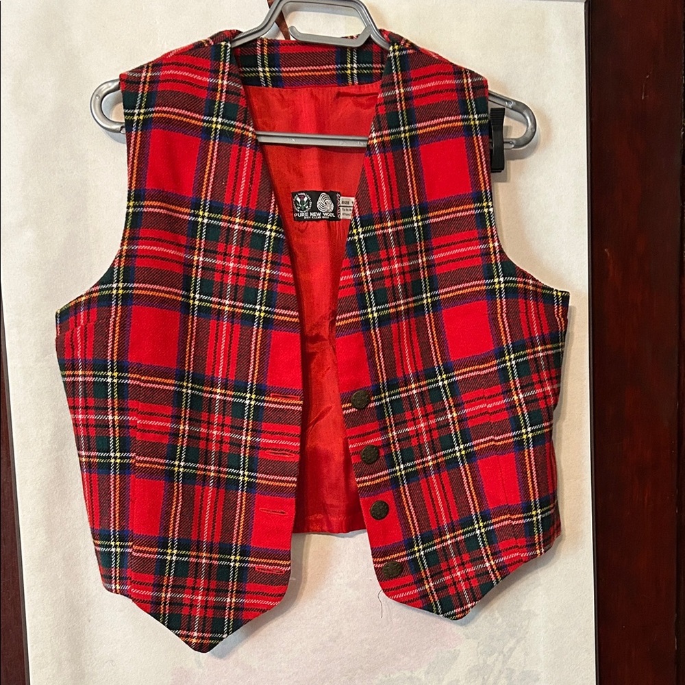 Vintage Red Plaid Vintage Vest, Size 16 fit medium perfect condition
